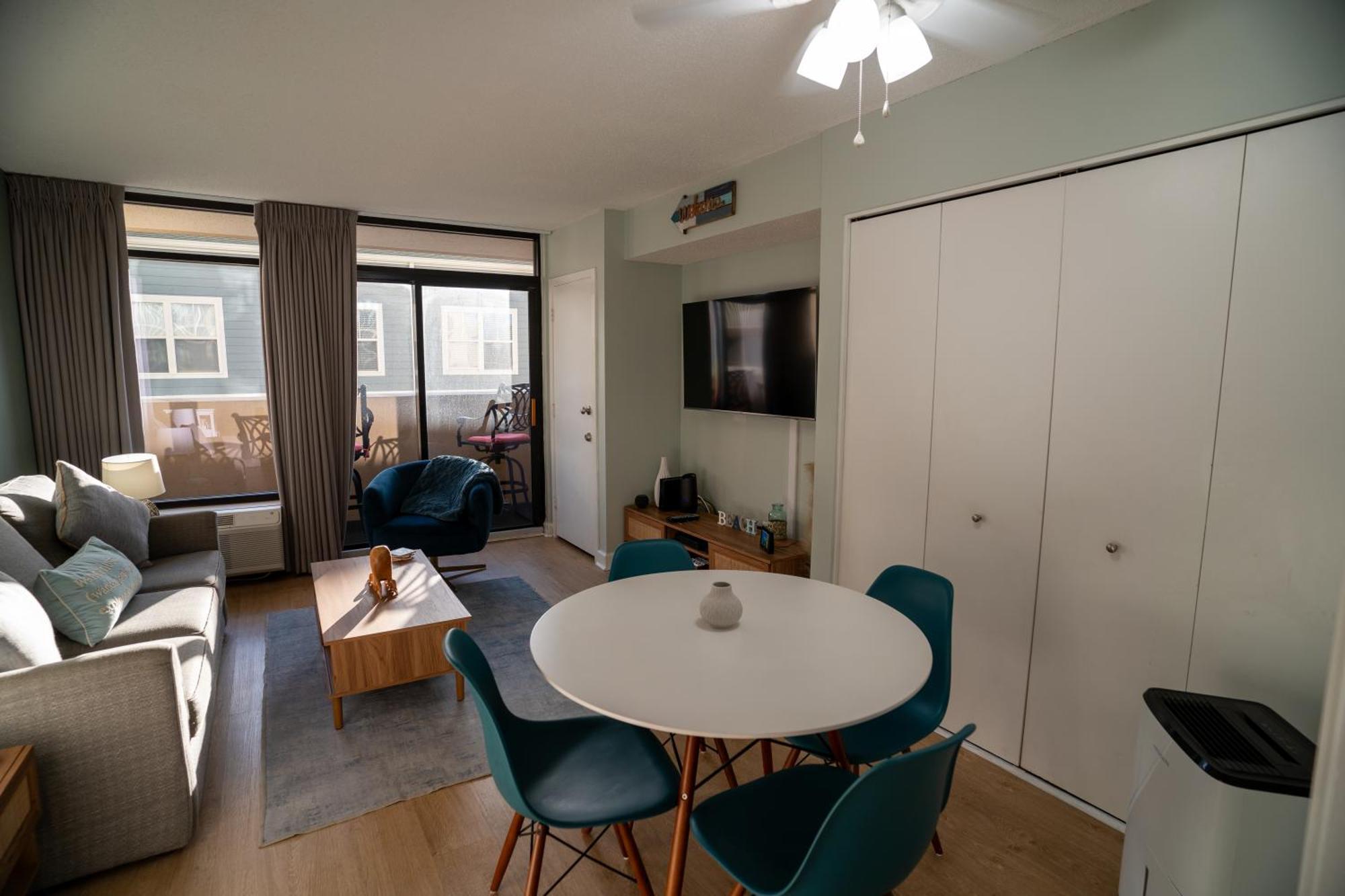 Oceanview Condo With Pool, Hot Tub, Balcony, Right On The Beach マートルビーチ エクステリア 写真